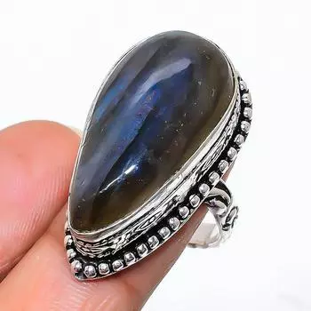 Кольцо из серебра 925 пробы с натуральным лабрадоритом, размер 7, T1D50