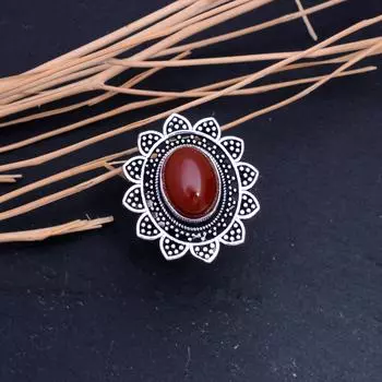 Кольцо из серебра 925 пробы с натуральным камнем сердоликом, размер 8,25 D7i20