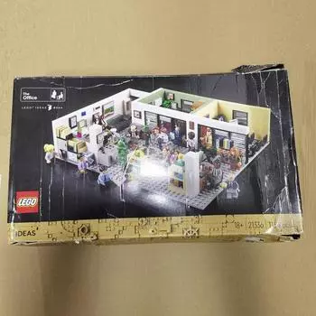 Конструктор LEGO Ideas The Office 21336, упаковочная коробка повреждена