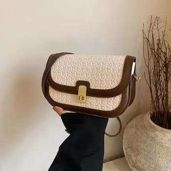 Korean version of light luxury small square bag women s 2024 summer new woven pattern lock shoulder bag to work commuter messenger bag чёрный