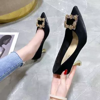 Korean version of temperament Muse fan thin heel soft leather single shoes square buckle rhinestone French high heels women s early spring 2025 new 34