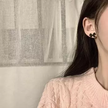 Корейские серьги-бантики — простые, модные и сказочные в 2025 году bow earrings красный