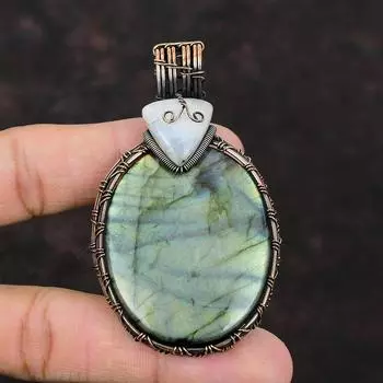 Labradorite Pendant Copper Wire Wrapped Pendant Rainbow Moonstone Jewelry Handmade Gemstone Pendant Women Pendant Labradorite Copper Jewelry
