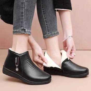 Ladies leaather Ankle Boots 2024 Waterproof Snow Boot Shoes Women Casual Lightweight Warm Winter Soft Leather Elderly shoe 4.5 чёрный