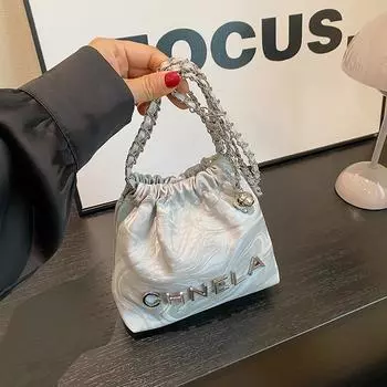 Large-capacity handbag bag women s 2024 summer new popular simple trend chain shoulder bag fashionable bucket bag чёрный