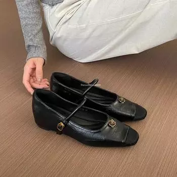 Leather inner height increase black Mary Jane shoes women s new shallow mouth one-word strap with skirt single shoes 34