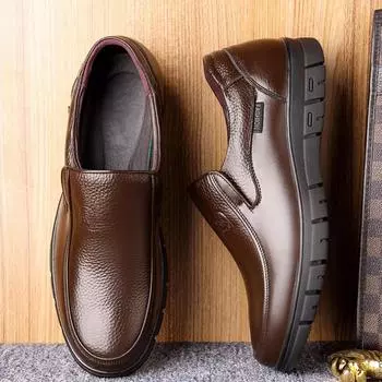 Leather shoes men s first layer cowhide father shoes autumn and winter shoes in the old round-headed men s shoes 38 коричневый