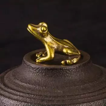 Легкая декоративная текстурированная статуэтка лягушки Novel Small Frog
