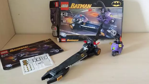 LEGO Batman Dragster Chase 7779 Catwoman s