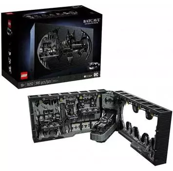 LEGO DC Batman 76252 Пещера Бэтмена в рамке