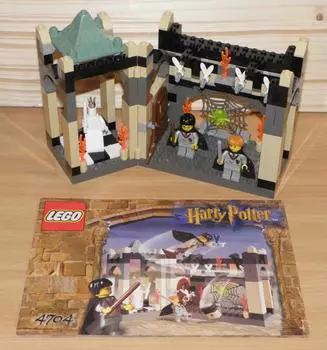 LEGO Harry Potter Chamber of Winged Keys 4704