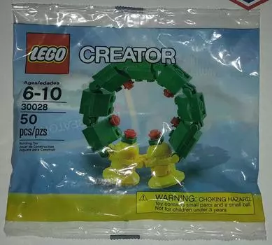 LEGO Holiday Christmas Wreath LEGO CREATOR 30028 Holiday Wreath [Item]