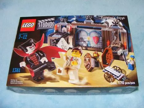LEGO Studio LEGO 1381 Crypt Rare Item Vampire s