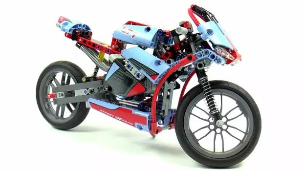 LEGO Technic Уличный мотоцикл 42036