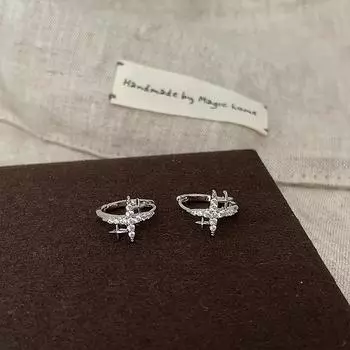 Light Luxury Fine Glitter Zircon Four-Pointed Star Ear Buckle Women S Retro Elegance Personality Trend Fashion Temperament Versatile Earrings