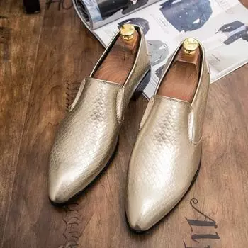 Loafer New Fashionable Men PU Embossed Pattern Without Lacing Up Business Banquet Shoes Pointed Tip Comfortable Men Shoes 38 чёрный