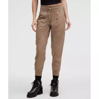 Lululemon Танцевальная студия Jogger Mid Rise 7 8 Длина Taupetastic 0/25