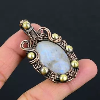 Лунный камень Драгоценный камень Чистая медная проволока Обернутая ювелирная подвеска ручной работы 2.36 Inches белый