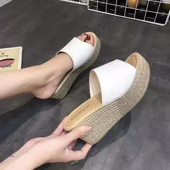 Luxury platform sandals 2024 Summer Women Slippers Fashion Designers Sandals Vacation Beach Shoes Letter Ladies Flat Slippers 35 чёрный