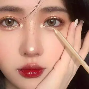 Матовый осветляющий карандаш для теней Lying silkworm Eyeliner Gem Pen Eyeliner Pen Concealer Pen Beige Skin Tone Smooth Contour Eye Shadow