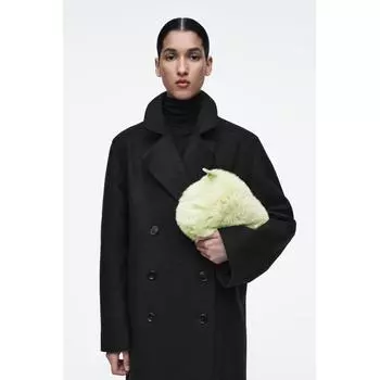 Мини-клатч из искусственного меха Cos Japan Cavatelli pale green/ONESIZE