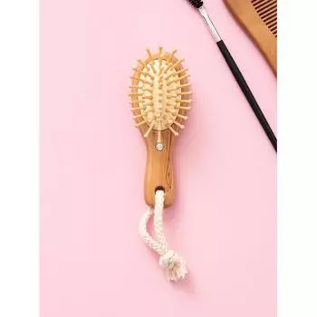 Мини-щетка для волос Daiso