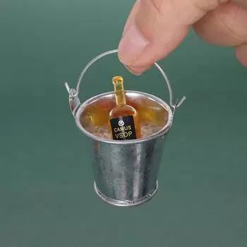 Миниатюрный кукольный домик Маку Жестяное ведро Бутылка для льда Высокая чашка Модель Орнамент Сцена Декор Игрушки Аксессуары для кукольного дома