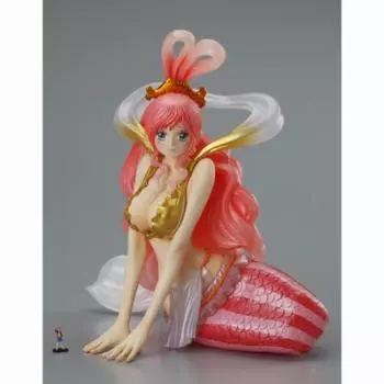 МИРОВОЙ МАСШТАБ ONE PIECE Фигурка принцессы Сирахоси Нового Света Bandai 1/144 -