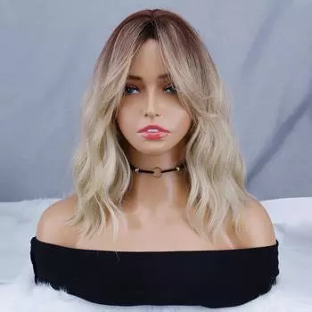 MISS WIG Короткий волнистый парик блондинки с эффектом омбре с натуральной челкой, синтетическое волокно длиной до плеч, волнистый парик для повседневного ношения 35 cm