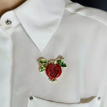 Модная и сплавная брошь в виде граната с каплями масла и высококачественным пальто, брошь в виде аксессуаров для одежды One Size красный