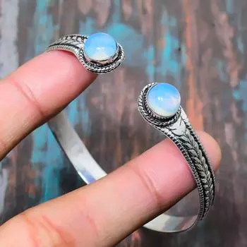 Молочный опал Gemstone 925 Sterling Silver Handmade Amazing Jewelry Bangle Adjustable Adjustable синий