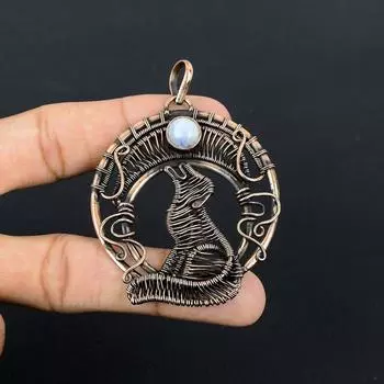 Подвеска с изображением воющего волка из лунного камня, подвеска из медной проволоки, ювелирные изделия с изображением диких животных, уникальная подвеска ручной работы, подарки из натурального кристалла коричневый