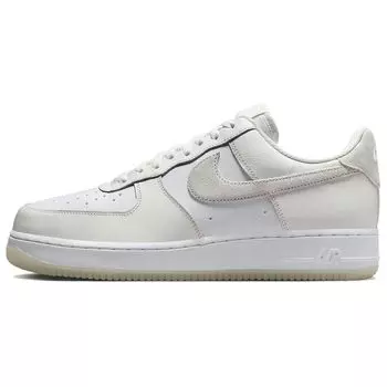 Мужские кроссовки Nike Air Force 1 07 LV8 Summit White Phantom FN5832-100 43