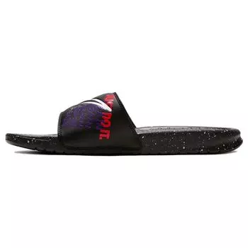 Мужские кроссовки Nike Benassi Slide Planet of Hoops черные многоцветные CW2618-050