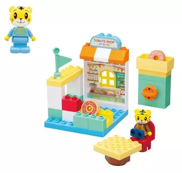 Набор блоков Shimajiro Action Block Series Donut Shop поставляется с блоком Shimajiro [BANDAI] (Бонусная кукла)