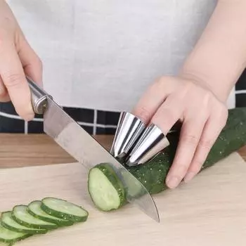 Набор защиты пальцев из нержавеющей стали для резки пищевых продуктов. Защитные приспособления для пальцев. Регулируемая конструкция для левой и правой руки. Эргономичные защитные приспособления для пальцев. Незаменимая вещь для кухни. 1 Set