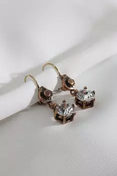 Настоящие серьги с одним камнем и белым камнем