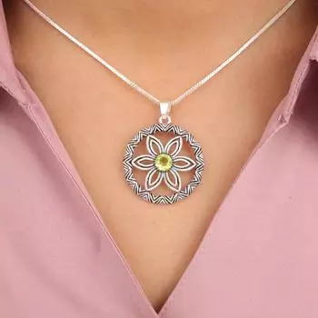 Natural Peridot Gemstone 925 Sterling Silver Jewelry Statement Pendant 1.48 CP-29-12