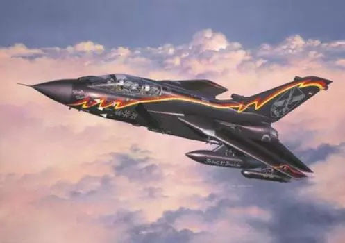 Немецкий уровень Tornado IDSJG31 Black Thunder 04631 Пластиковая модель 1/72