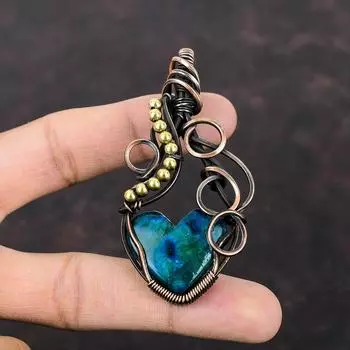 Neon Flash Labradorite Pendant Copper Wire Wrapped Gemstone Pendant Handmade Latest Design Pendant Copper Jewelry For Gift Stylish Pendant