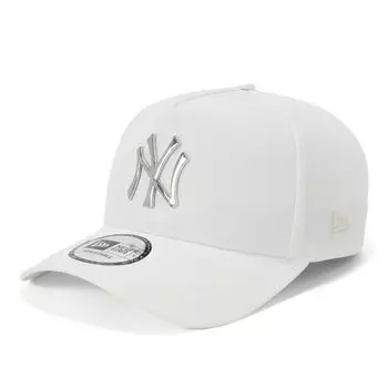 New Era 9FORTY MLB ONSPOTZ Exclusive NY White Cap with Free 9Forty CS Metal New York Yankees A-Frame Badge,