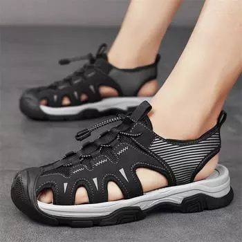New men s summer sandals men s beach shoes outdoor travel shoes men s Korean leisure students cool slippers 38