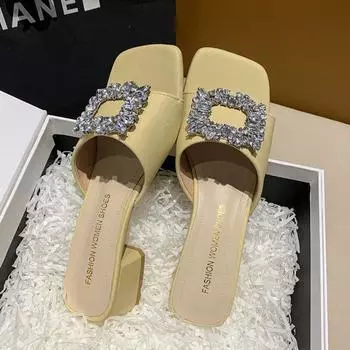 New Slippers Women s Summer Outwear Square Head One Line Drag Diamond Square Buckle Middle Heel Slippers Designer Sandals 35 бежевый
