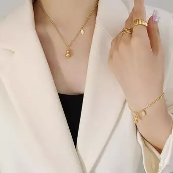 Niche Casual Style Small Gourd Подвеска Lucky Oval Piece Design Ожерелье Браслет Ножной Браслет Ювелирные Изделия Комплект
