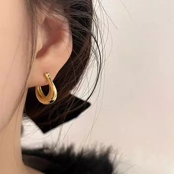 Niche Design Sense High-end Plain Circle Новые модные женские серьги
