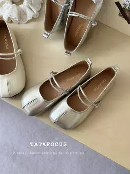 Niche design sense split-toed rhinestone single shoes women s spring and summer new shallow mouth grandma shoes versatile Mary Jane shoes 35 шампанского