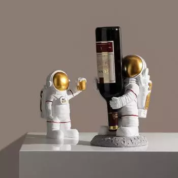 Nordic Creative Astronaut Астронавт Маленькие украшения Винный шкаф Стойка для красного вина Входная гостиная Обеденный стол Украшения для детской комнаты