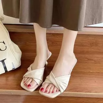 Новые модные простые женские горячие тапочки Dew Feet на высоком каблуке, однотонные удобные повседневные тапочки, модные тапочки 2025 35 бежевый