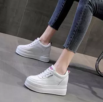 Новые весенне-осенние белые туфли на скрытой танкетке, повседневная женская обувь на платформе 9 см, кроссовки на высоком каблуке для ходьбы для женщин 34 чёрный