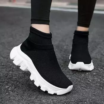 Осень и зима Новые носки и обувь Fly Woven Спортивные короткие ботинки Женские ботинки Большие носки и обувь 35 белый